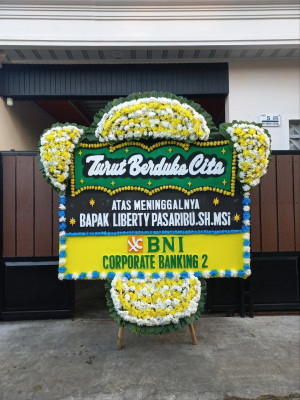 Papan Bunga Duka di Saparua